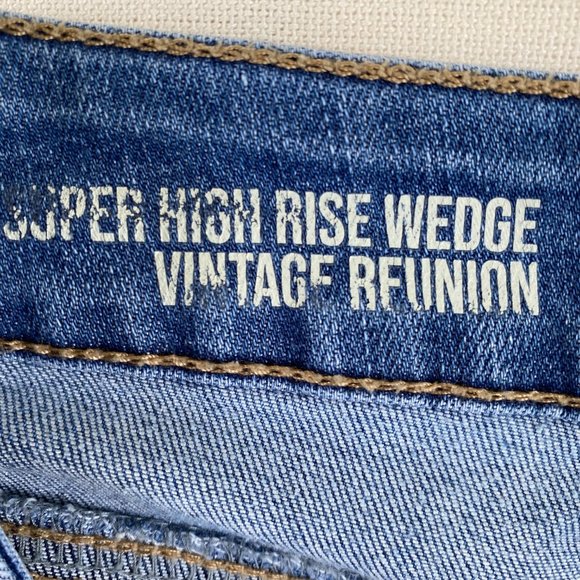Rewash Super High Rise Destructed Jean Shorts - Picture 5 of 6